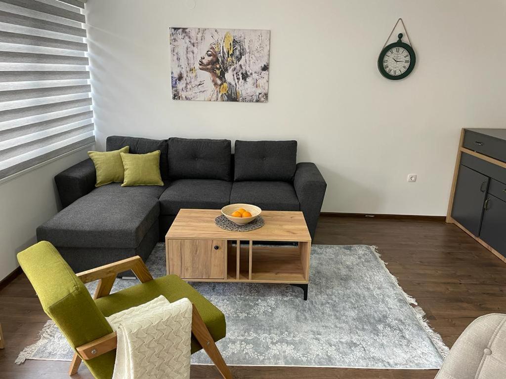 Damade Apartments ヤイツェ エクステリア 写真