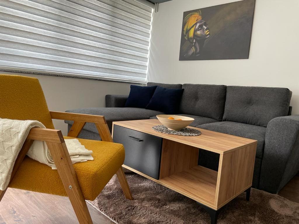 Damade Apartments ヤイツェ エクステリア 写真